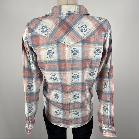 AE  vintage boyfriend shirt Aztec M - Picture 3 of 8